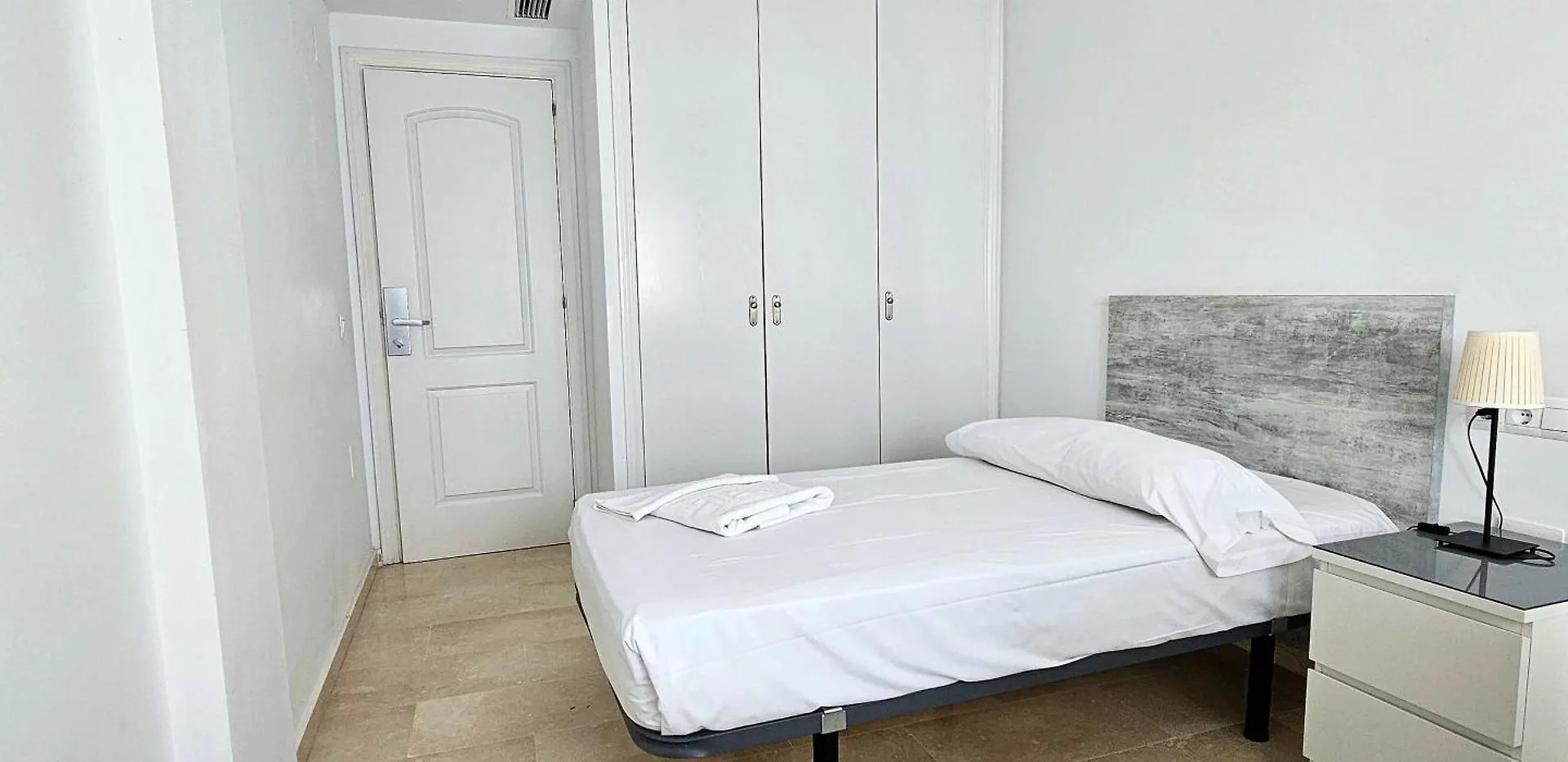 Apartament Hostel Residencia Alfil Malaga