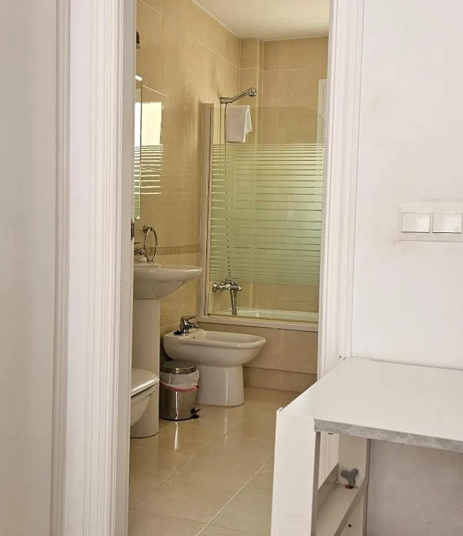 Hostel Residencia Alfil Malaga 0*,