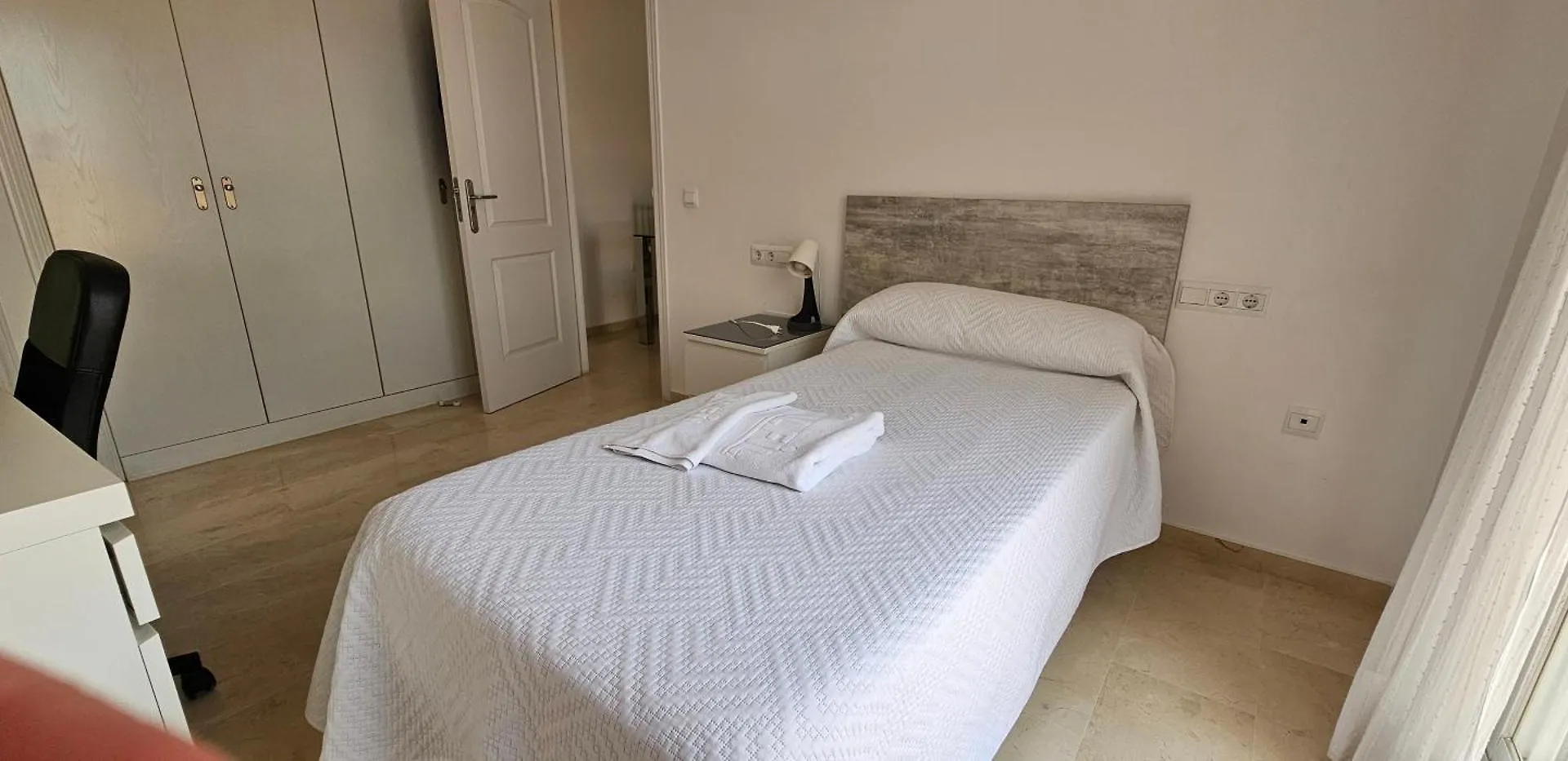 Apartment Hostel Residencia Alfil Malaga