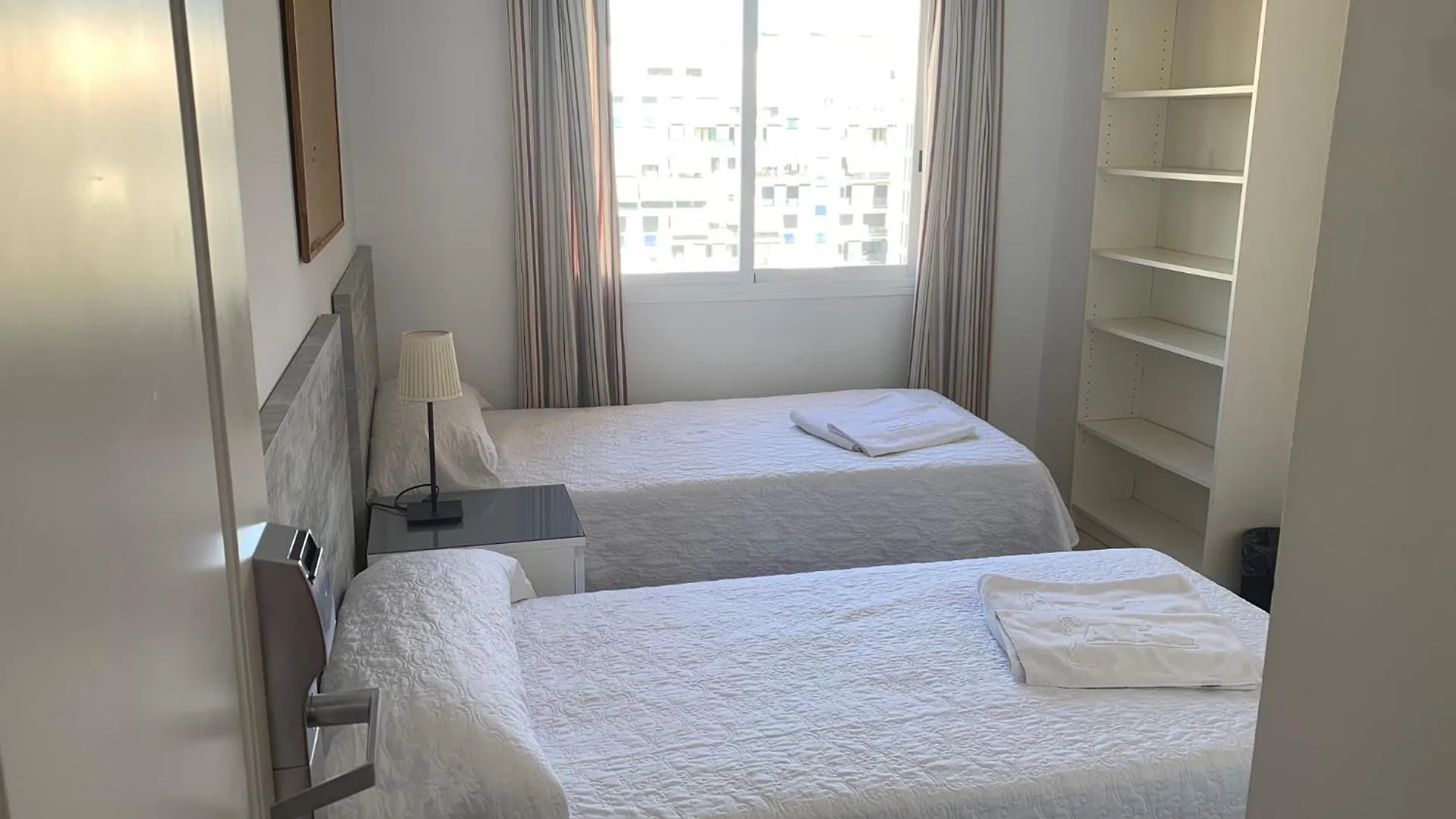 Apartment Hostel Residencia Alfil Malaga